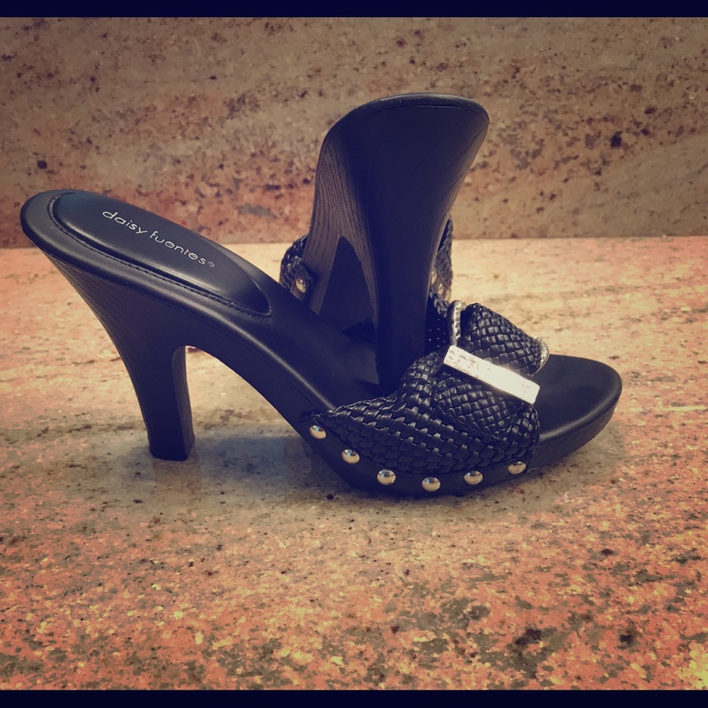 Women's heels size 63.5hrs black